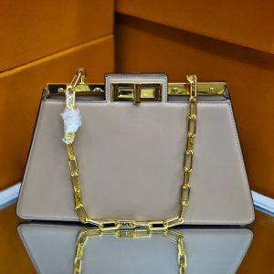 Fendi peekaboo cut bag Color grey