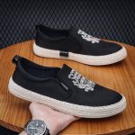 Men’s Casual Round Flat Sneakers Stylish Comfortable and Embroidered Perfect for Walking and Jogging in Black