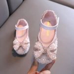 Luxury Pearl Rhinestone Pink Shoes Velcro Closure Shining Walkers for Little Princesses Perfect for Parties and School