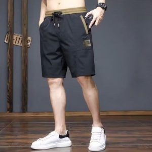 Black Elastic Waist String Closure Men's Sports Shorts Comfortable Breathable and Stylish Gym Wear with Two Pockets