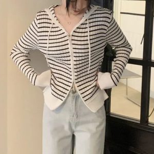 Stylish Striped Zip-Up Hoodie Women's Winter Jacket White Full Sleeves Ribbed Design Double Sided Zip Casual Outerwear